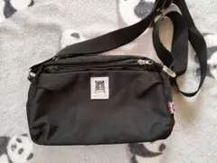 ブルーブルーエ ショルダーバッグ