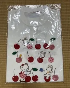新品タグ付 ファミリア×キティ コラボTシャツ100！翌日配送 新品タグ付 ファミリア×キティ コラボTシャツ100！翌日配送 - メルカリ