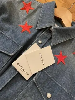Givenchy ストライプ ポロシャツ ブラック/レッド Givenchy ストライプ ポロシャツ ブラック/レッド - メルカリ