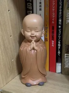 빌리지 뱅가드에서 구입 승려 불상 피규어 중국 아빠 아기