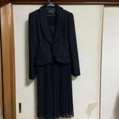 フォーマルスーツ　お葬式や入学式　９号