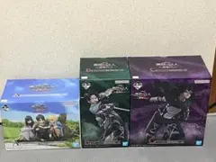 進撃の巨人　A エレン＆ミカサ＆アルミン　B リヴァイ　C ハンジ フィギュア