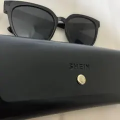 shein サングラスのサムネイル