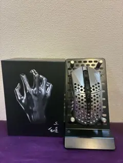 Finalmouse Starlight-12 TenZ Small スタンド付のサムネイル
