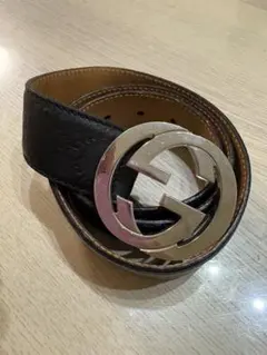 GUCCI ブラック レザーベルト ダブルGロゴ