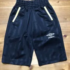umbro アンブロ　ハーフパンツ　ブラック 男の子　140