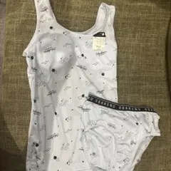 オバケーヌ　パット入りハーフトップとショーツ 水色