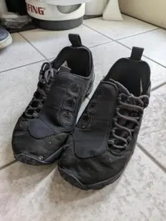 COMME des GARCONS × NIKE AIR FOOTSCAPE