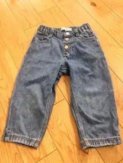 ZARA ボタン付きデニムパンツ