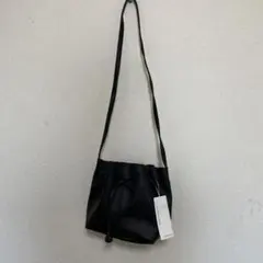 お値下げしました★UNRELISH 黒 巾着型バッグ