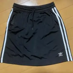 adidas ジャージ　スカートJ/S