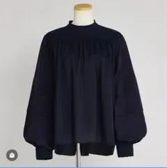 佐々木希　inNtimite Volume Tuck Sleeve Shirt