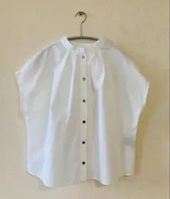美品 ebure コットンヘリンボーン ノースリーブブラウス ¥39,600 
