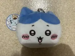 ちいかわ　ぬいぐるみパスケースポーチ　ハチワレ