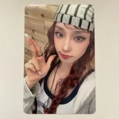 i-dle Wendys コラボ限定アクリルキーホルダー、缶バッジ ウギ - メルカリ