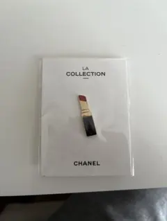 シャネルノベルティピンバッチ