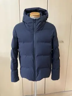 ユニクロシームレスダウン　Lサイズ　ブラック