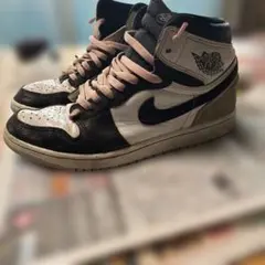 Nike Air Jordan 1 ホワイト/ブラック/グレー
