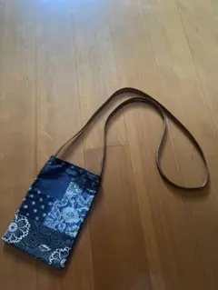 手作りスマホショルダー