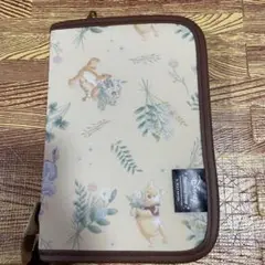 ⭐️くまのぷーさん　お薬手帳ケース⭐️