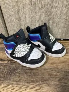 人気色Air Jordan スカイジョーダン 13㎝ キッズスニーカー