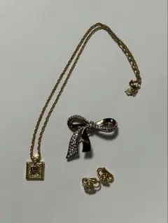 NINA RICCI アクセサリーまとめ売　ネックレス　ブローチ　イヤリング