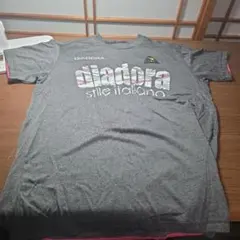 ま*な様 DIADORA グレー Tシャツのサムネイル