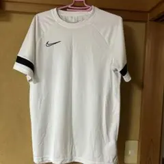 Nike ホワイト ドライフィットシャツ
