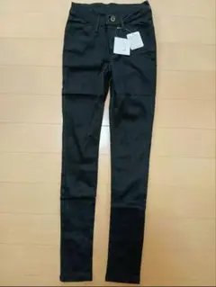 スキニーパンツ スリムパンツ　黒　 ズボン　細身　ブラック