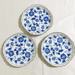 青と白の花柄陶器皿3枚セット - メルカリ