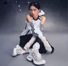 最安値adidas オズヴィーナスOZVENUZ 23.0 ほぼ未使用