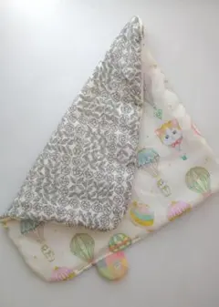 リバティ　ローズ　ハンカチ　ユキエモン　yukiemon　ミナペルホネン　ねこ