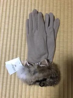 ファー付きベージュ手袋