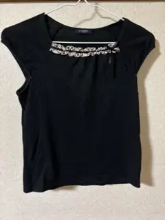 BURBERRY LONDON Tシャツ 黒 フリルのサムネイル
