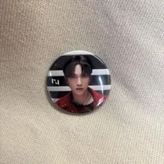 INI 池崎理人　缶バッジ 赤と黒