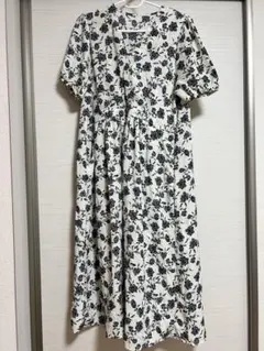 花柄 半袖カシュクール風ワンピース （大きめ）