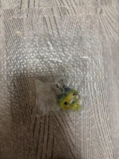 ゆ*い様 たまごっち めじるしアクセサリー3 やんぐまめっち