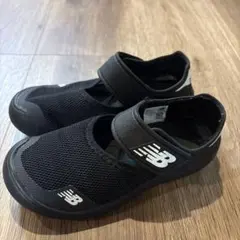 ニューバランス　サンダル　18センチ