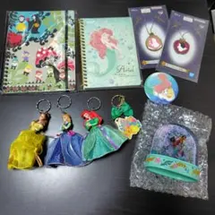ディズニーリゾート　プリンセス　キーチェーン　ベル　アリエル　スノーグローブ