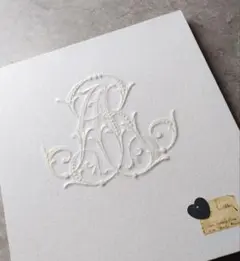 フランス モノグラム刺繍 アートパネル ファブリックボード - メルカリ