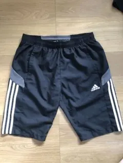 adidas ショートパンツ S 黒