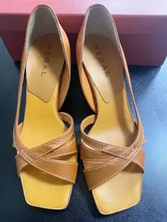 【REGAL】 オレンジ オープントゥパンプス　22.5cm