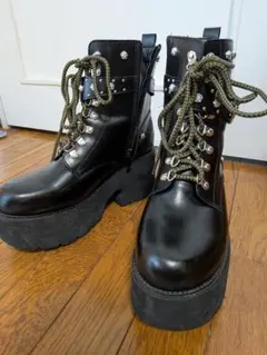 厚底ブラックブーツ スタッズ付き Shien 26.5cm