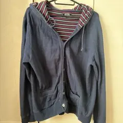 BEAMS ネイビー ボタン付きパーカー