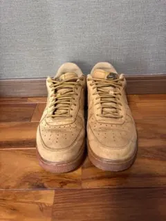 Nike Air Force 1 ブラウンスニーカー