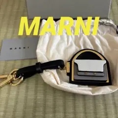 MARNI マルニ キーリング PCMI0018A2 LV520 ホワイト - メルカリ