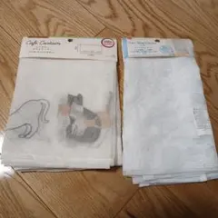 猫柄とリーフ柄のレースカーテン