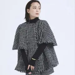 美品✨anuans ツイードケープジャケット　パンツなしのサムネイル