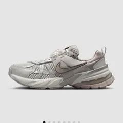 NIKE V2K RUN ナイキ V2K ラン　ライトボーンカレッジグレーモルト