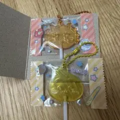 ちいかわ キャンディチャームズグミの「うさぎ」と「シーサー」